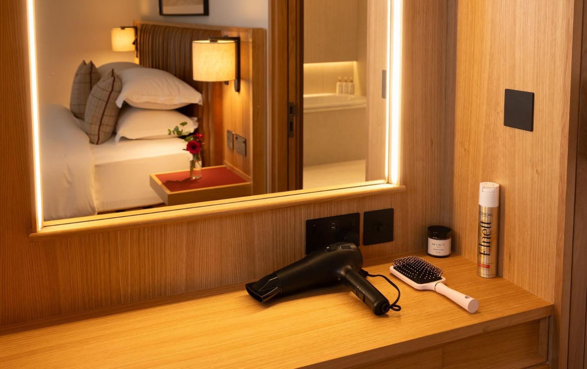 คิลเคนนี เพมโบรก โฮเต็ล Hotel ภายนอก รูปภาพ